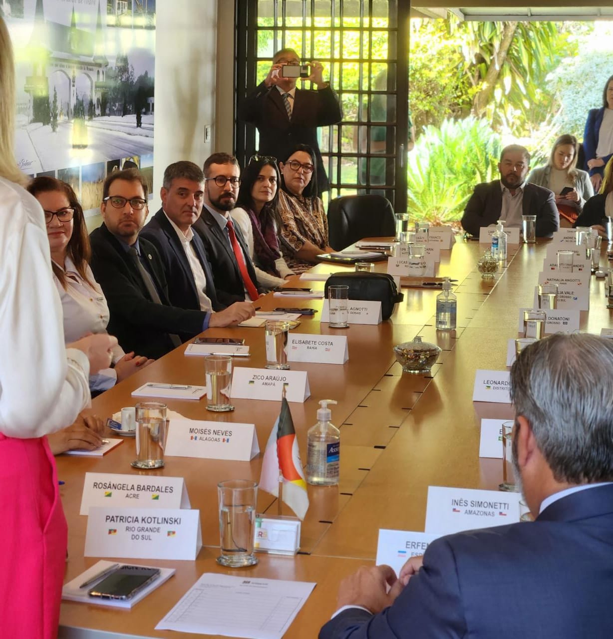 Representações Estaduais em Brasília se reúnem para apresentar pautas do Fórum dos Governadores e debater ações conjuntas no Congresso