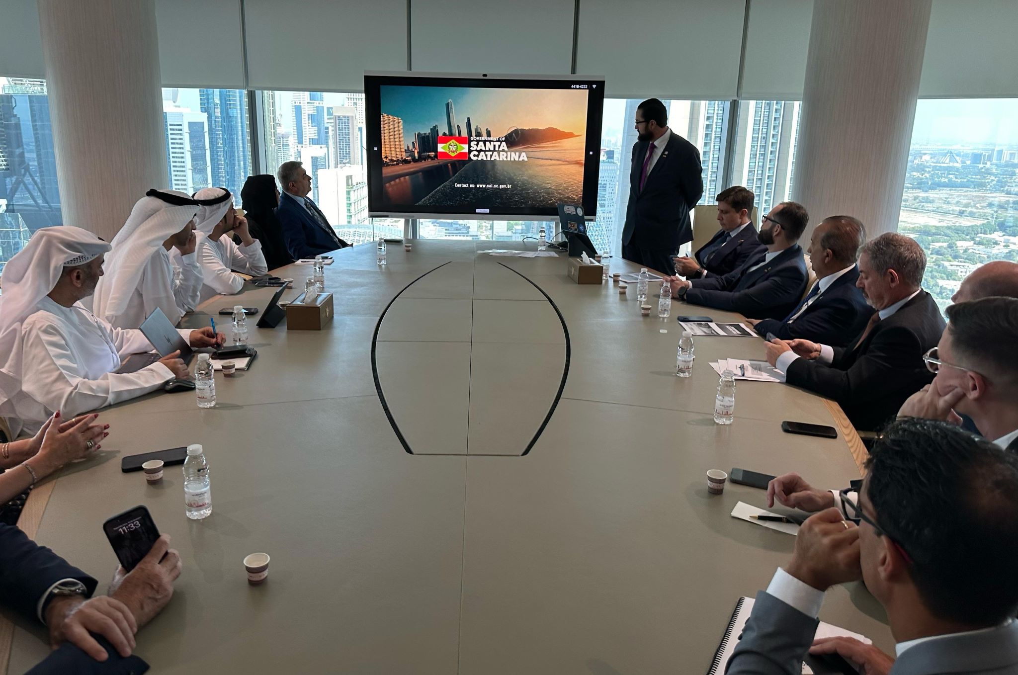 Representantes do governo dos Emirados Árabes demonstram interesse em investir na infraestrutura de SC